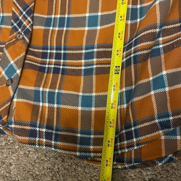 Duluth Trading Co Women's Folklore Flannel Shirt - Picture 7 of 8